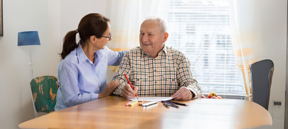 Effective Communication Tips for Dementia Caregivers